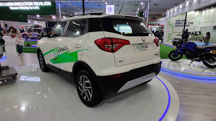 Mahindra XUV300 Flex Fuel Launch Date In India & Price: Engine, Design, Features